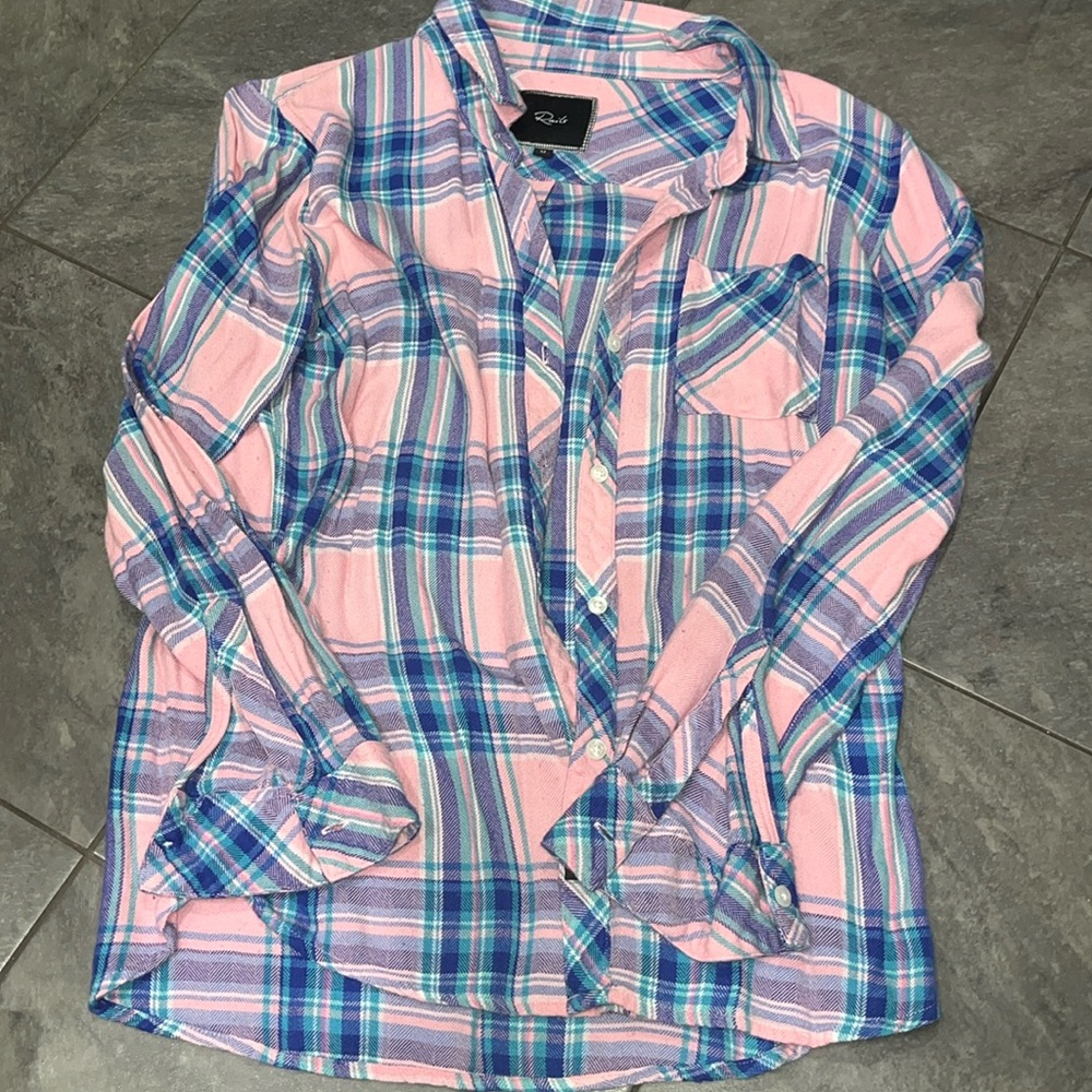 Rails button down